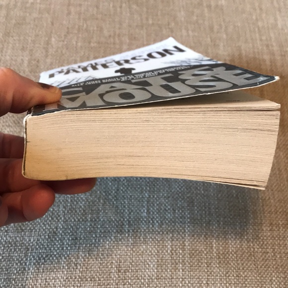 3/$10 Cat & Mouse by James Patterson - Picture 6 of 9